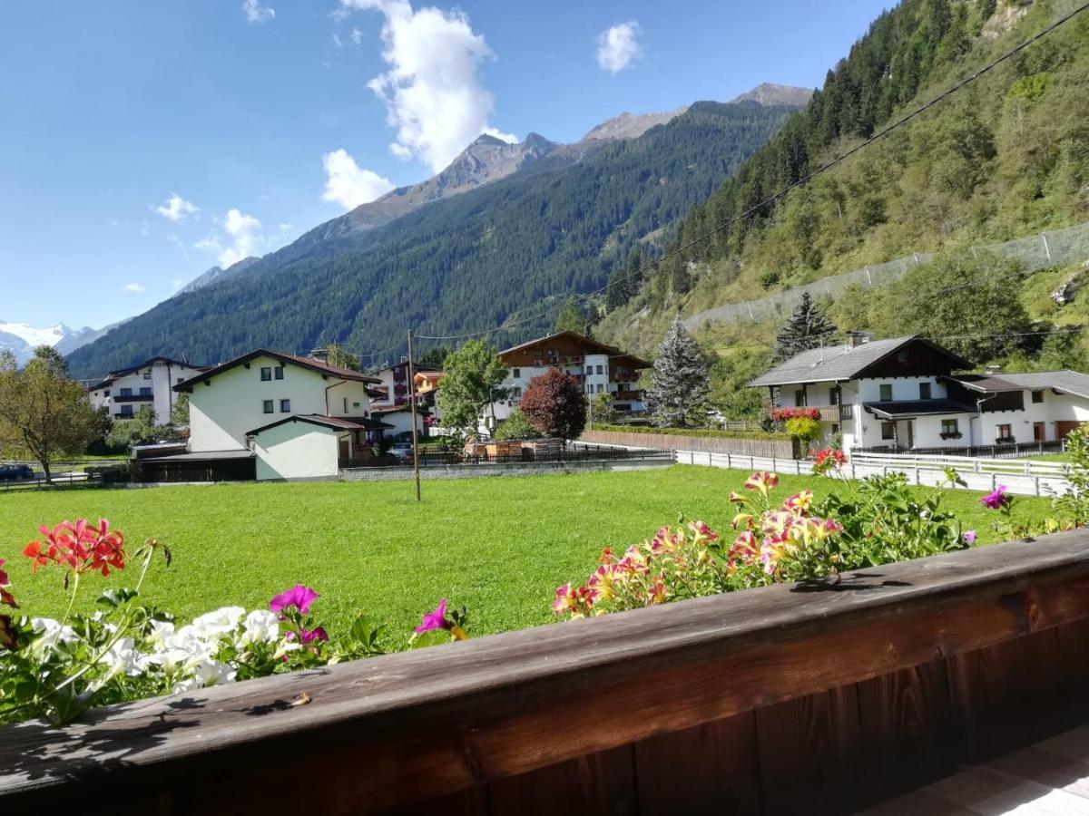 Апартаменти Schlatterhof Нойштіфт-ім-Штубайталь Екстер'єр фото